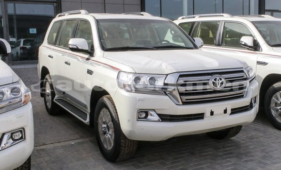 Buy Import Toyota Land Cruiser White Car in Import - Dubai in Ahal Buy Import Toyota Land Cruiser White Car in Import - Dubai in Ahal