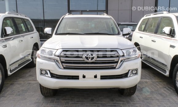 Buy Import Toyota Land Cruiser White Car in Import - Dubai in Ahal Buy Import Toyota Land Cruiser White Car in Import - Dubai in Ahal