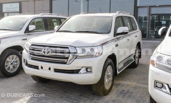 Buy Import Toyota Land Cruiser White Car in Import - Dubai in Ahal Buy Import Toyota Land Cruiser White Car in Import - Dubai in Ahal