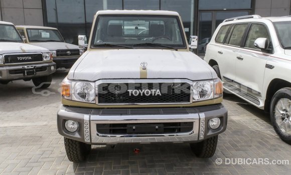 Buy Import Toyota Land Cruiser Beige Car in Import - Dubai in Ahal Buy Import Toyota Land Cruiser Beige Car in Import - Dubai in Ahal