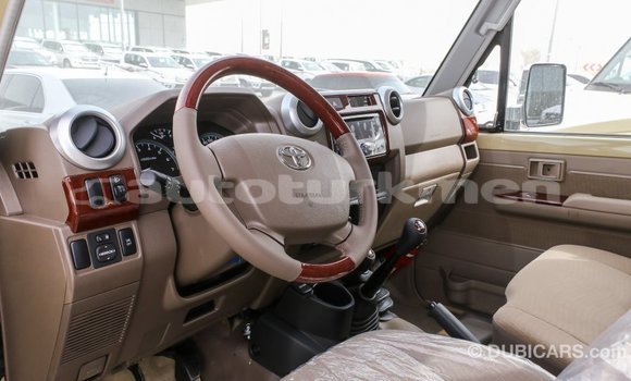 Buy Import Toyota Land Cruiser Beige Car in Import - Dubai in Ahal Buy Import Toyota Land Cruiser Beige Car in Import - Dubai in Ahal