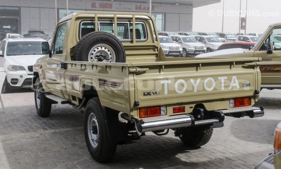 Buy Import Toyota Land Cruiser Beige Car in Import - Dubai in Ahal Buy Import Toyota Land Cruiser Beige Car in Import - Dubai in Ahal