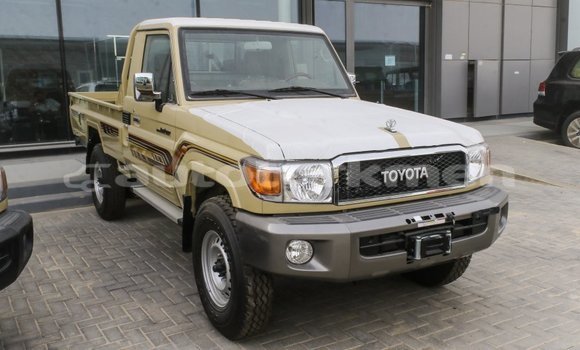Buy Import Toyota Land Cruiser Beige Car in Import - Dubai in Ahal Buy Import Toyota Land Cruiser Beige Car in Import - Dubai in Ahal