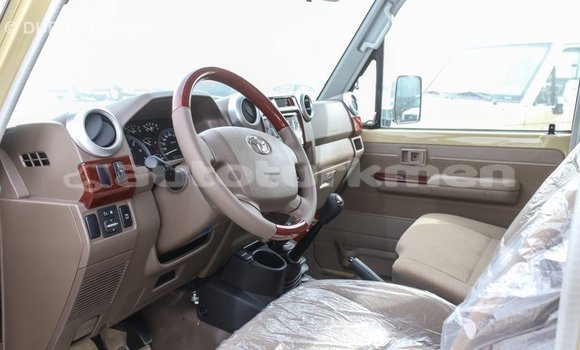 Buy Import Toyota Land Cruiser Beige Car in Import - Dubai in Ahal Buy Import Toyota Land Cruiser Beige Car in Import - Dubai in Ahal