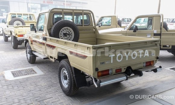 Buy Import Toyota Land Cruiser Beige Car in Import - Dubai in Ahal Buy Import Toyota Land Cruiser Beige Car in Import - Dubai in Ahal