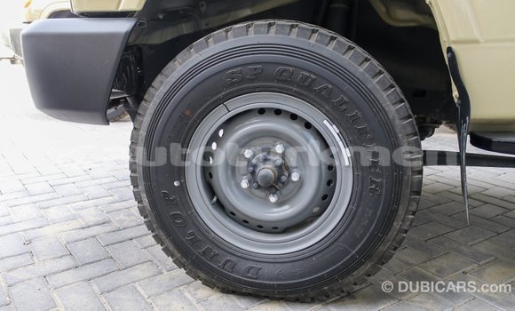 Buy Import Toyota Land Cruiser Beige Car in Import - Dubai in Ahal Buy Import Toyota Land Cruiser Beige Car in Import - Dubai in Ahal
