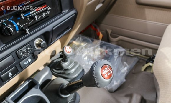 Buy Import Toyota Land Cruiser Beige Car in Import - Dubai in Ahal Buy Import Toyota Land Cruiser Beige Car in Import - Dubai in Ahal