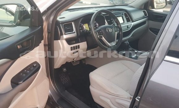 Buy Import Toyota Highlander Other Car in Import - Dubai in Ahal Buy Import Toyota Highlander Other Car in Import - Dubai in Ahal
