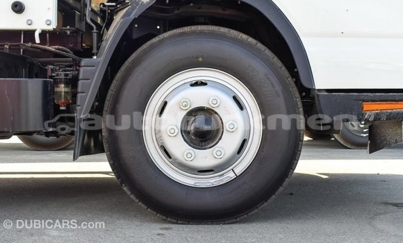 Buy Import Mitsubishi Carisma White Car in Import - Dubai in Ahal