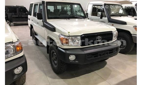 Buy Import Toyota Land Cruiser White Car in Import - Dubai in Ahal Buy Import Toyota Land Cruiser White Car in Import - Dubai in Ahal
