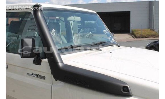 Buy Import Toyota Land Cruiser White Car in Import - Dubai in Ahal Buy Import Toyota Land Cruiser White Car in Import - Dubai in Ahal
