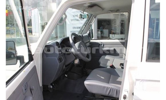 Buy Import Toyota Land Cruiser White Car in Import - Dubai in Ahal Buy Import Toyota Land Cruiser White Car in Import - Dubai in Ahal