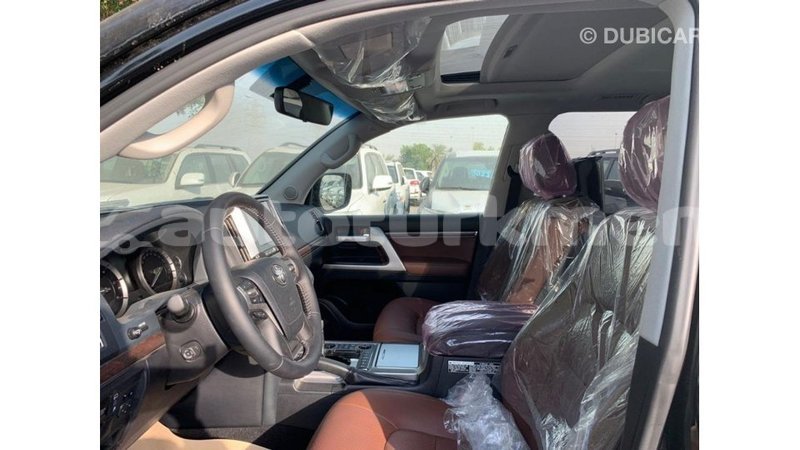 Big with watermark toyota land cruiser ahal import dubai 2821