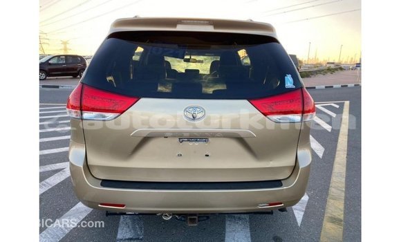 Buy Import Toyota Sienna Other Car in Import - Dubai in Ahal Buy Import Toyota Sienna Other Car in Import - Dubai in Ahal
