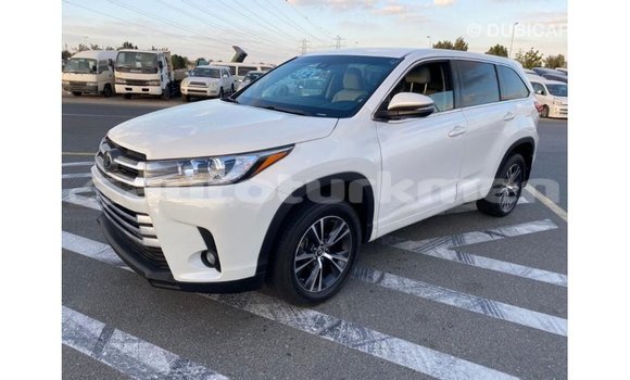 Buy Import Toyota Highlander White Car in Import - Dubai in Ahal Buy Import Toyota Highlander White Car in Import - Dubai in Ahal