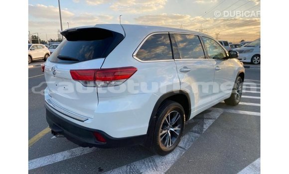 Buy Import Toyota Highlander White Car in Import - Dubai in Ahal Buy Import Toyota Highlander White Car in Import - Dubai in Ahal