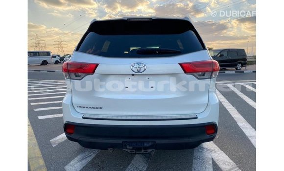 Buy Import Toyota Highlander White Car in Import - Dubai in Ahal Buy Import Toyota Highlander White Car in Import - Dubai in Ahal