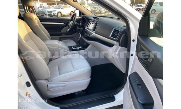 Buy Import Toyota Highlander White Car in Import - Dubai in Ahal Buy Import Toyota Highlander White Car in Import - Dubai in Ahal