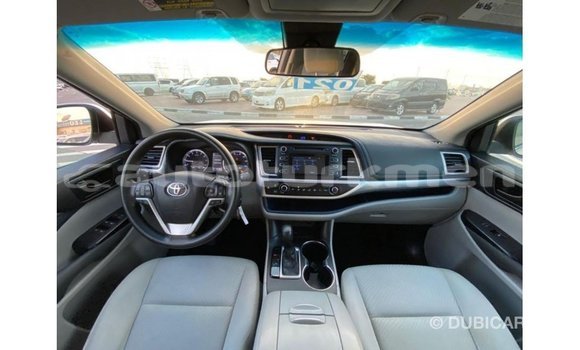 Buy Import Toyota Highlander White Car in Import - Dubai in Ahal Buy Import Toyota Highlander White Car in Import - Dubai in Ahal