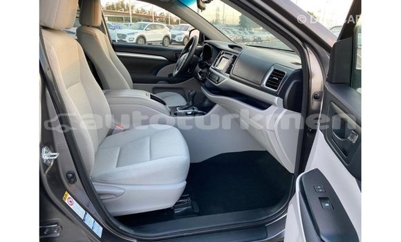 Buy Import Toyota Highlander Other Car in Import - Dubai in Ahal Buy Import Toyota Highlander Other Car in Import - Dubai in Ahal