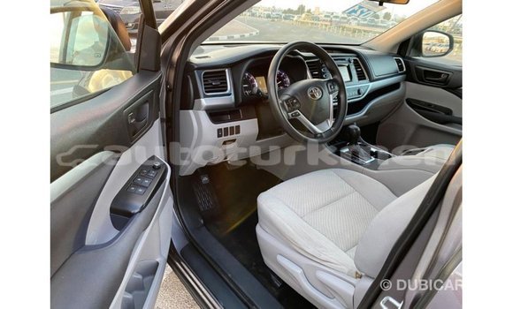 Buy Import Toyota Highlander Other Car in Import - Dubai in Ahal Buy Import Toyota Highlander Other Car in Import - Dubai in Ahal