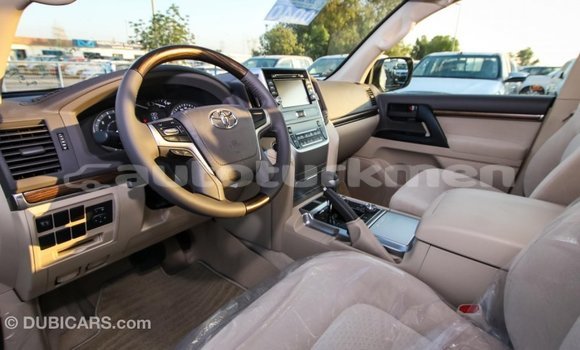 Buy Import Toyota Land Cruiser White Car in Import - Dubai in Ahal Buy Import Toyota Land Cruiser White Car in Import - Dubai in Ahal