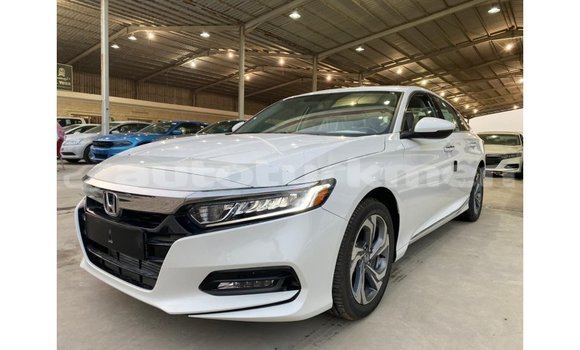 Buy Import Honda Accord White Car in Import - Dubai in Ahal