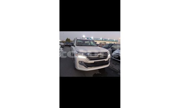Buy Import Toyota Land Cruiser White Car in Import - Dubai in Ahal Buy Import Toyota Land Cruiser White Car in Import - Dubai in Ahal