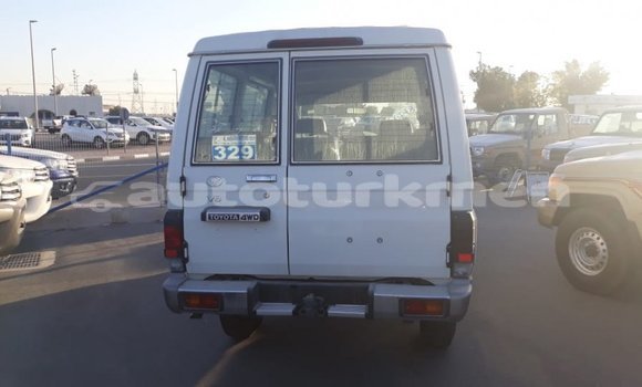 Buy Import Toyota Land Cruiser White Car in Import - Dubai in Ahal Buy Import Toyota Land Cruiser White Car in Import - Dubai in Ahal