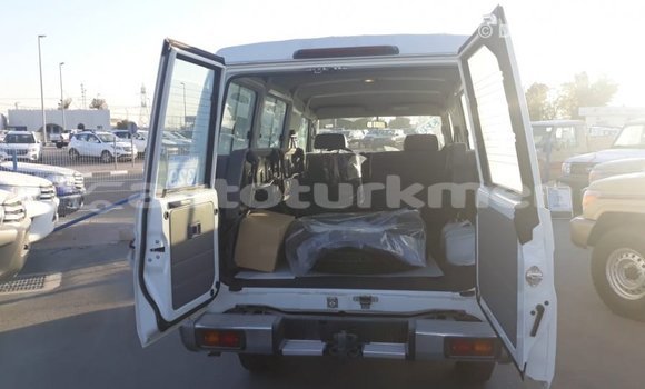 Buy Import Toyota Land Cruiser White Car in Import - Dubai in Ahal Buy Import Toyota Land Cruiser White Car in Import - Dubai in Ahal