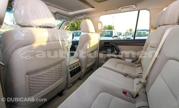 Buy Import Toyota Land Cruiser White Car in Import - Dubai in Ahal Buy Import Toyota Land Cruiser White Car in Import - Dubai in Ahal