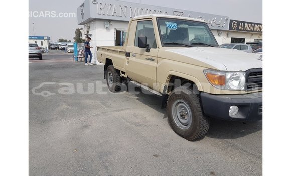 Buy Import Toyota Land Cruiser Beige Car in Import - Dubai in Ahal Buy Import Toyota Land Cruiser Beige Car in Import - Dubai in Ahal
