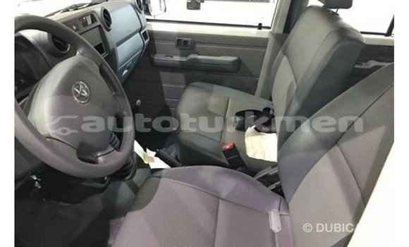 Buy Import Toyota Land Cruiser White Car in Import - Dubai in Ahal Buy Import Toyota Land Cruiser White Car in Import - Dubai in Ahal