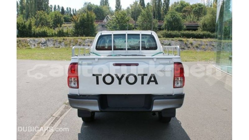 Big with watermark toyota hilux ahal import dubai 2874