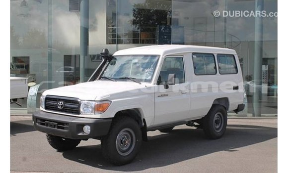 Buy Import Toyota Land Cruiser White Car in Import - Dubai in Ahal Buy Import Toyota Land Cruiser White Car in Import - Dubai in Ahal