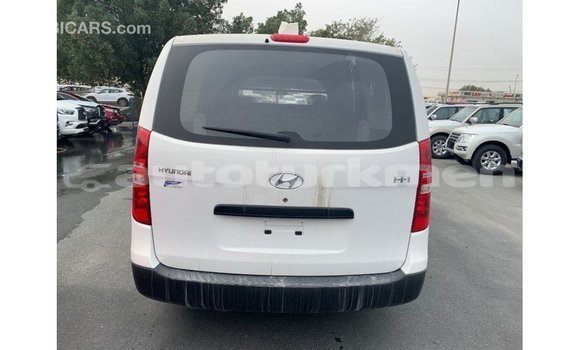 Buy Import Hyundai Cargo White Car in Import - Dubai in Ahal Buy Import Hyundai Cargo White Car in Import - Dubai in Ahal