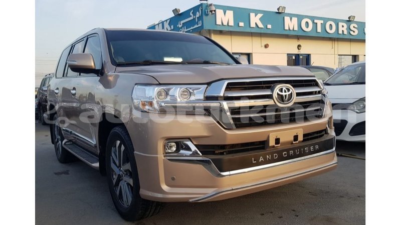 Big with watermark toyota land cruiser ahal import dubai 2886
