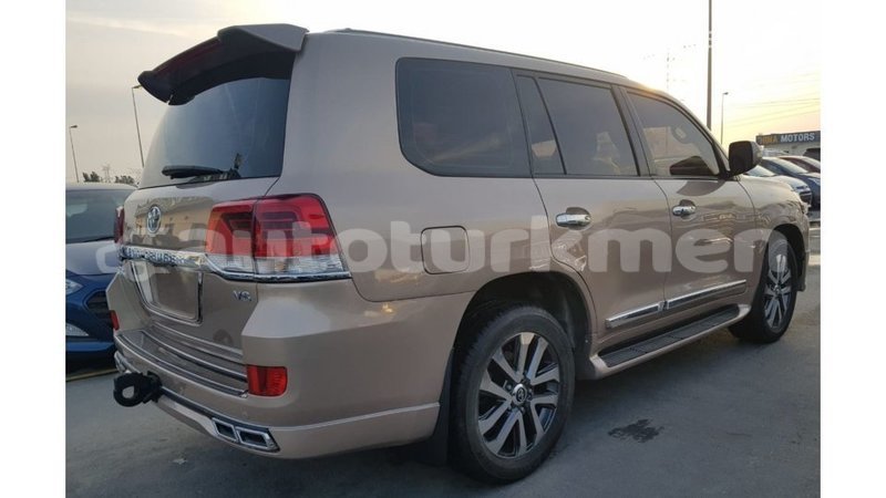 Big with watermark toyota land cruiser ahal import dubai 2886