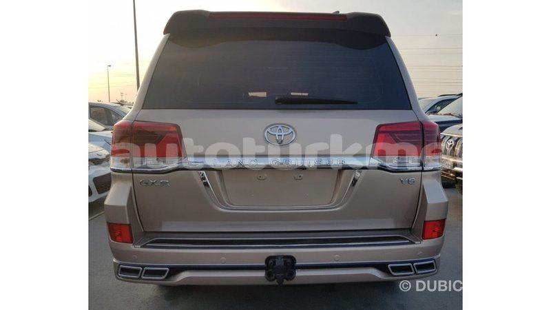 Big with watermark toyota land cruiser ahal import dubai 2886