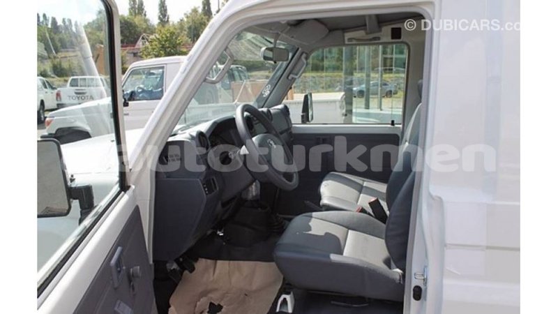 Big with watermark toyota land cruiser ahal import dubai 2888