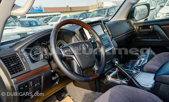 Buy Import Toyota Land Cruiser White Car in Import - Dubai in Ahal Buy Import Toyota Land Cruiser White Car in Import - Dubai in Ahal