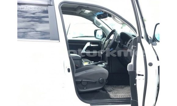 Buy Import Toyota Land Cruiser White Car in Import - Dubai in Ahal Buy Import Toyota Land Cruiser White Car in Import - Dubai in Ahal