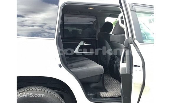 Buy Import Toyota Land Cruiser White Car in Import - Dubai in Ahal Buy Import Toyota Land Cruiser White Car in Import - Dubai in Ahal