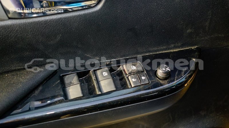 Big with watermark toyota hilux ahal import dubai 2907