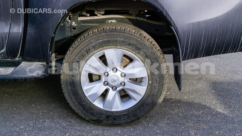 Big with watermark toyota hilux ahal import dubai 2907