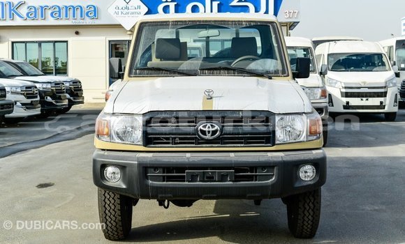 Buy Import Toyota Land Cruiser Beige Car in Import - Dubai in Ahal Buy Import Toyota Land Cruiser Beige Car in Import - Dubai in Ahal