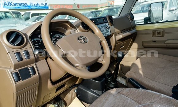 Buy Import Toyota Land Cruiser Beige Car in Import - Dubai in Ahal Buy Import Toyota Land Cruiser Beige Car in Import - Dubai in Ahal