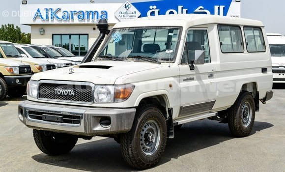 Buy Import Toyota Land Cruiser White Car in Import - Dubai in Ahal Buy Import Toyota Land Cruiser White Car in Import - Dubai in Ahal