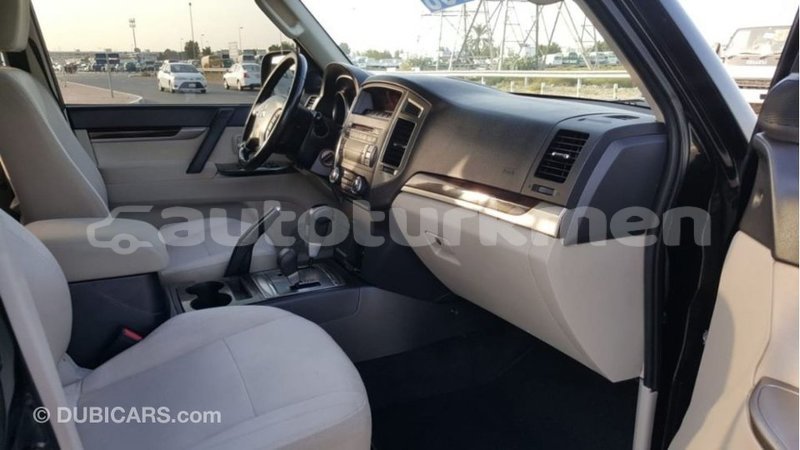Big with watermark mitsubishi pajero ahal import dubai 2918