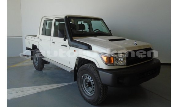 Buy Import Toyota Land Cruiser White Car in Import - Dubai in Ahal Buy Import Toyota Land Cruiser White Car in Import - Dubai in Ahal